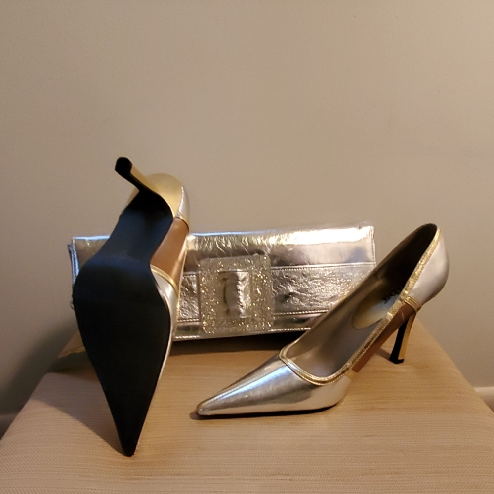 Pumps and handbag - Picture 4 of 4